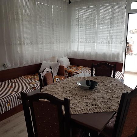 Megi Apartments Σωζόπολη Εξωτερικό φωτογραφία